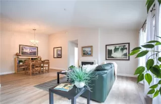 Photo #3: OC23071169 Listing 