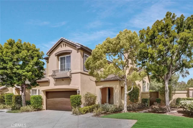 MLS: OC23071478 Condo For Sale