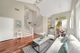 Photo #4: OC23071478 Listing 