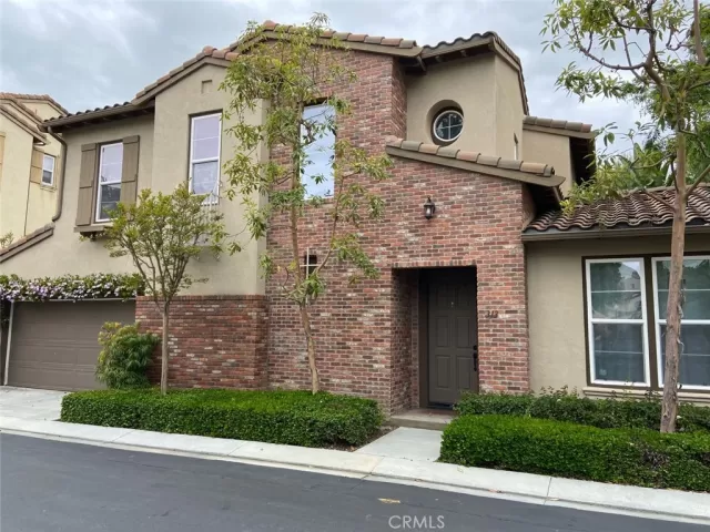 MLS: OC23071825 Condo For Sale