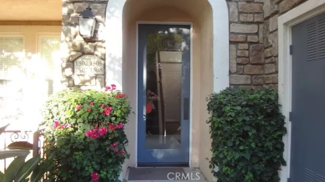 MLS: OC23072079 Condo For Sale