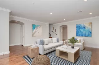 Photo #1: OC23072100 Listing 