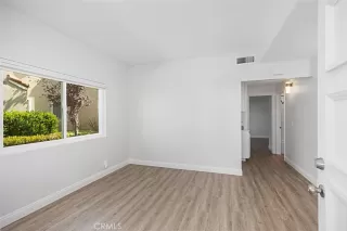 Photo #6: OC23072471 Listing 