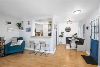 Photo #4: OC23072897 Listing