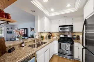 Photo #6: OC23072897 Listing