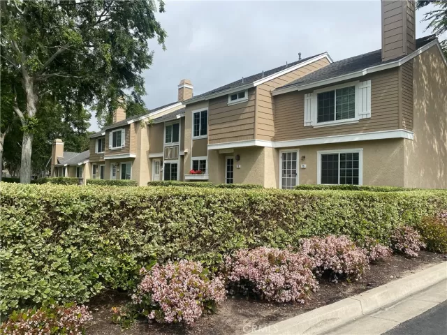 MLS: OC23072930 Condo For Sale