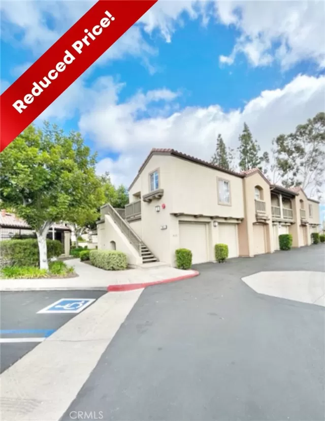 MLS: OC23072958 Condo For Sale