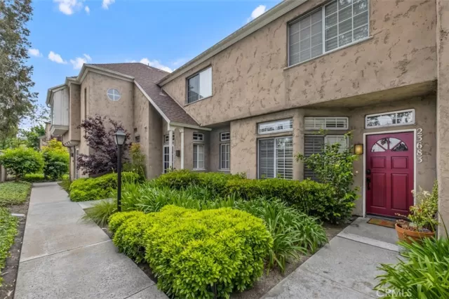 MLS: OC23073045 Condo For Sale