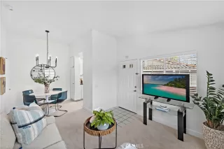 Photo #6: OC23073174 Listing