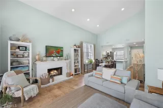 Photo #4: OC23073175 Listing