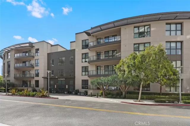 MLS: OC23073808 Condo For Sale