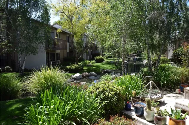 MLS: OC23073956 Condo For Sale