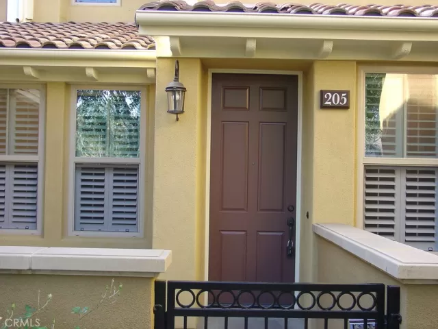 MLS: OC23074045 Condo For Sale