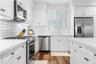 Photo #2: OC23074097 Listing 