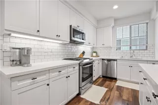 Photo #3: OC23074097 Listing 