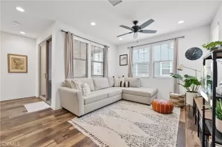 Photo #5: OC23074097 Listing 