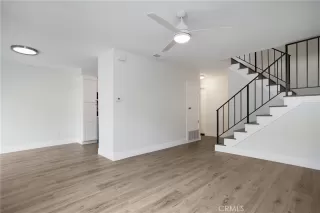 Photo #3: OC23074160 Listing