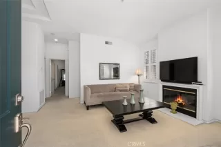 Photo #2: OC23074383 Listing 