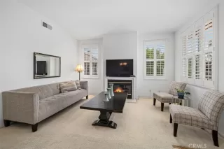 Photo #3: OC23074383 Listing 