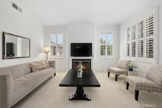 Photo #4: OC23074383 Listing 