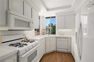 Photo #6: OC23074383 Listing 