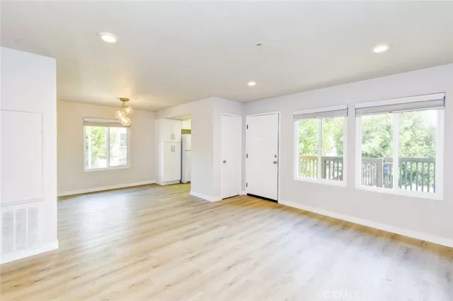 MLS: OC23074432 Condo For Sale