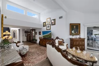 Photo #5: OC23074799 Listing 