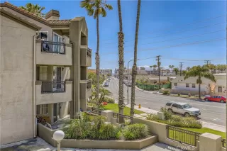 Photo #3: OC23074811 Listing