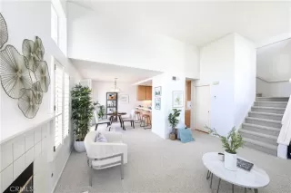 Photo #3: OC23074924 Listing 