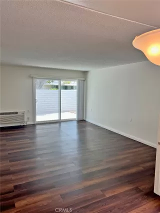 Photo #1: OC23075008 Listing