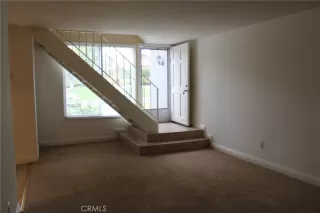 Photo #3: OC23075101 Listing