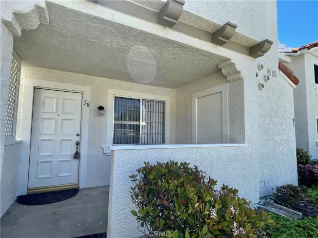 MLS: OC23075146 Condo For Sale