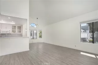 Photo #1: OC23075166 Listing 