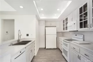 Photo #4: OC23075166 Listing 