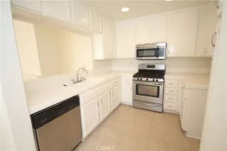 Photo #2: OC23075369 Listing 