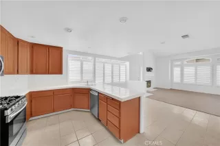 Photo #6: OC23075576 Listing