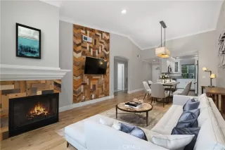 Photo #2: OC23076031 Listing