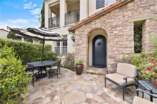 Photo #2: OC23076602 Listing 