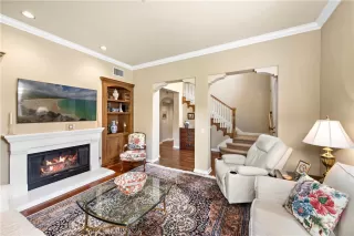 Photo #4: OC23076602 Listing 