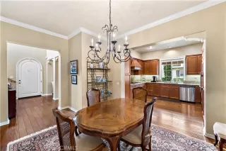 Photo #6: OC23076602 Listing 