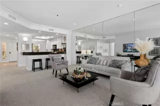 Photo #2: OC23076756 Listing 