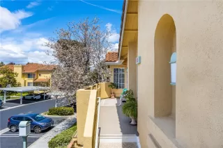 Photo #2: OC23076984 Listing 