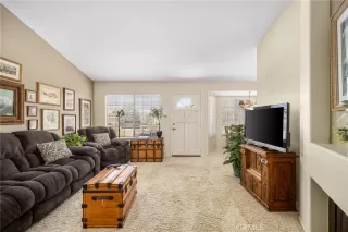 Photo #6: OC23076984 Listing 