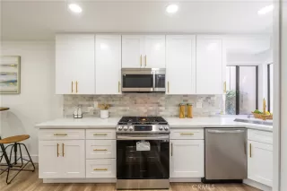 Photo #3: OC23077007 Listing