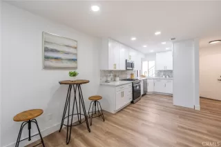 Photo #5: OC23077007 Listing