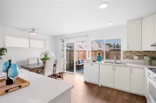 Photo #3: OC23077447 Listing 