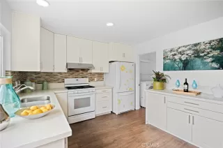 Photo #4: OC23077447 Listing 