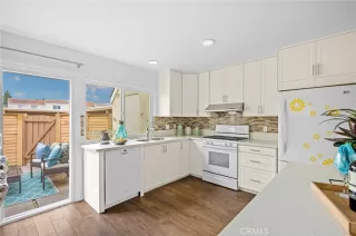 Photo #5: OC23077447 Listing 