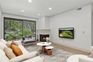 Photo #2: OC23077540 Listing 