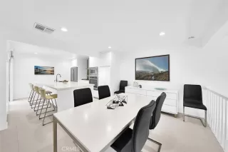 Photo #4: OC23077630 Listing